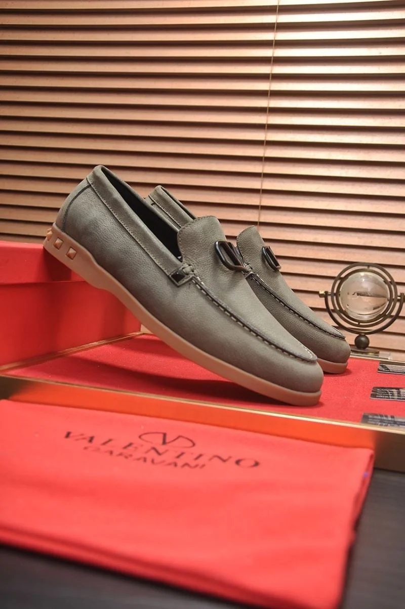 WeatherProof Valentino Low Shoes 36982