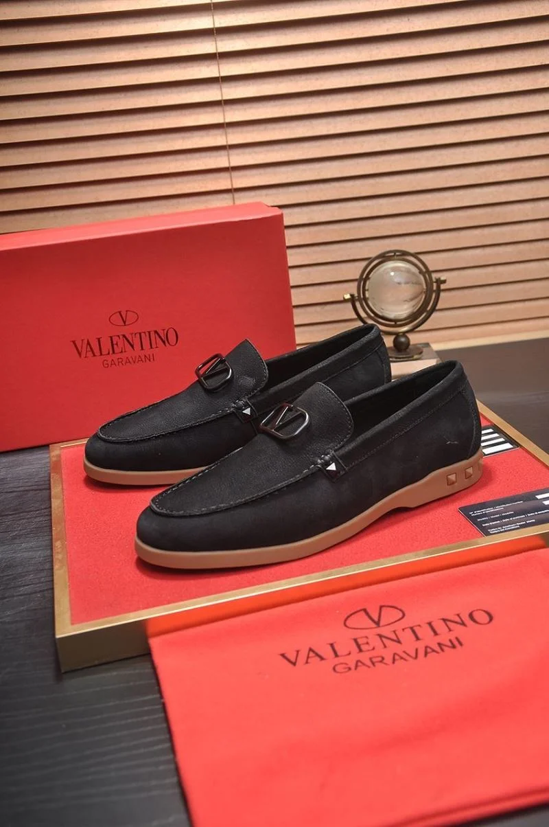 Valentino Low Shoes Stylish 36983