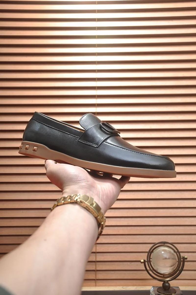 Durable Valentino Low Shoes 36978