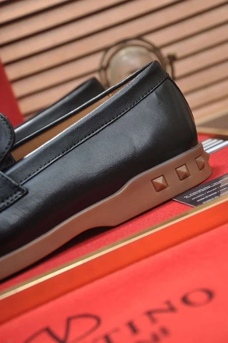 Durable Valentino Low Shoes 36978
