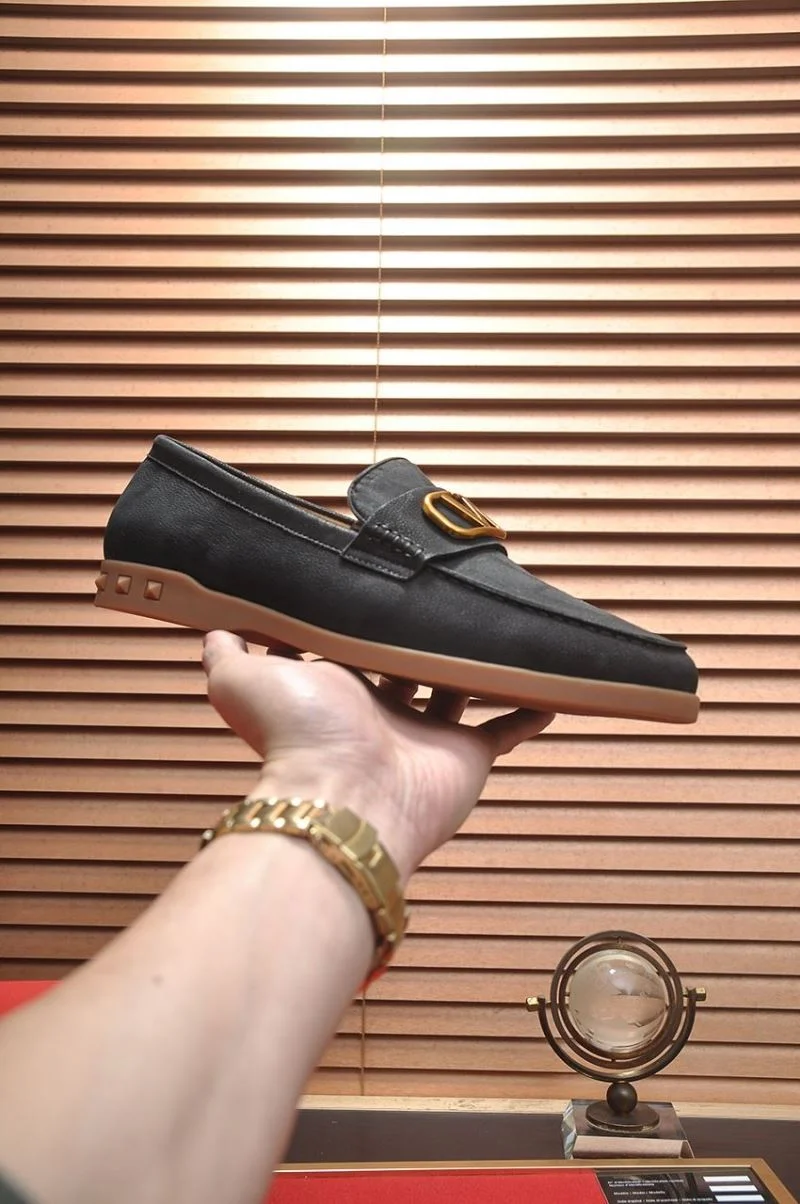 Lightweight Valentino Low Shoes 36976