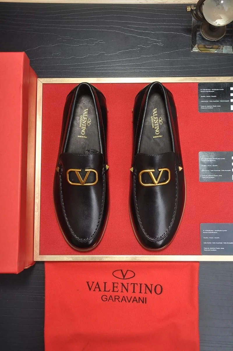 Practical Valentino Low Shoes 36973