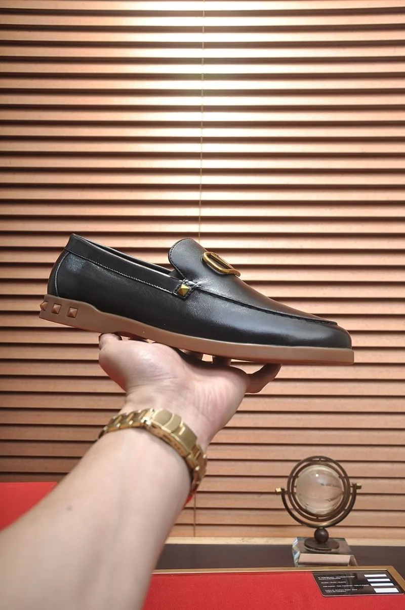 Practical Valentino Low Shoes 36973