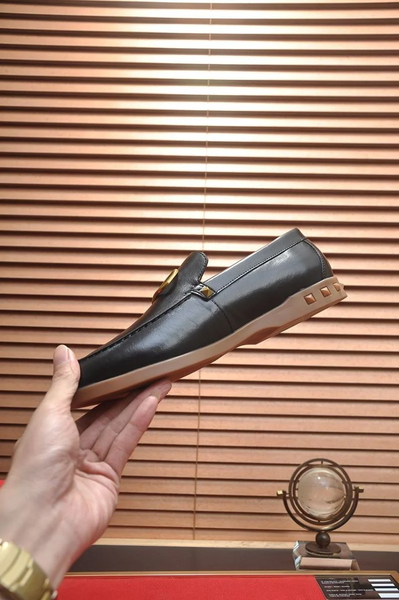 Practical Valentino Low Shoes 36973