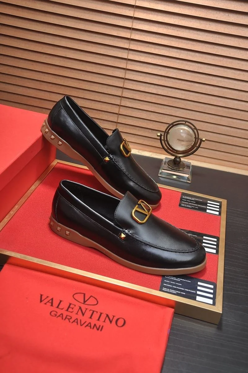 Practical Valentino Low Shoes 36973