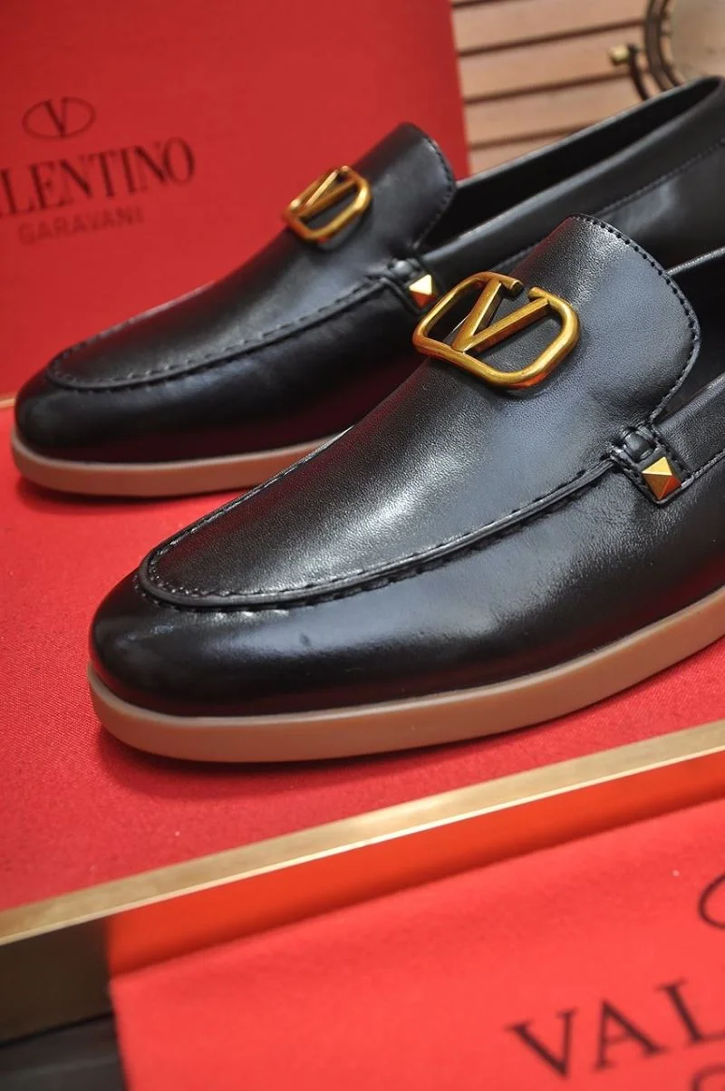 Practical Valentino Low Shoes 36973
