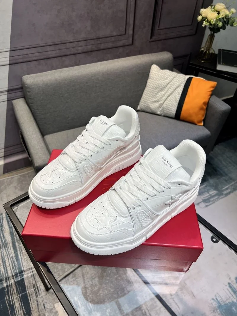 Valentino Low Shoes WeatherProof 36960
