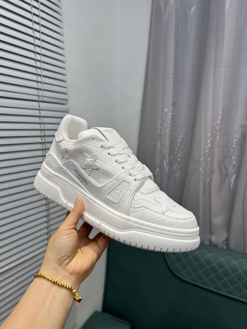 Valentino Low Shoes WeatherProof 36960