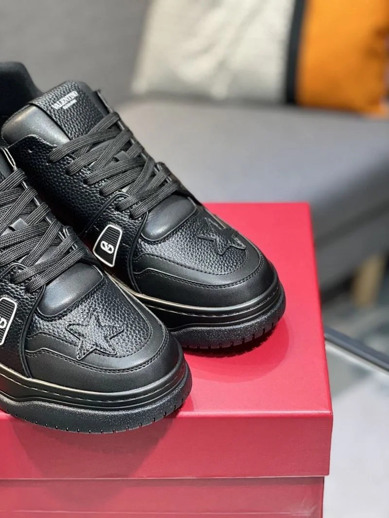 Valentino Low Shoes Stylish 36969