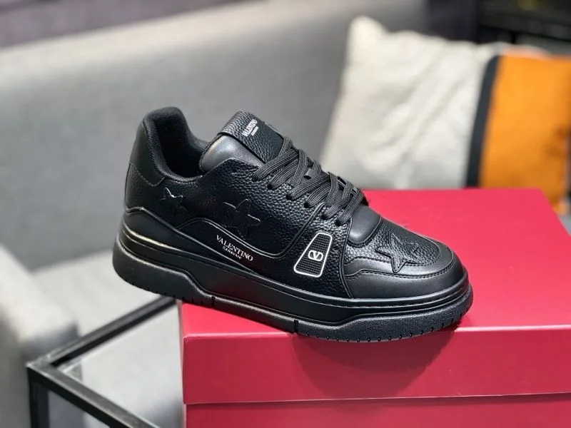 Valentino Low Shoes Stylish 36969