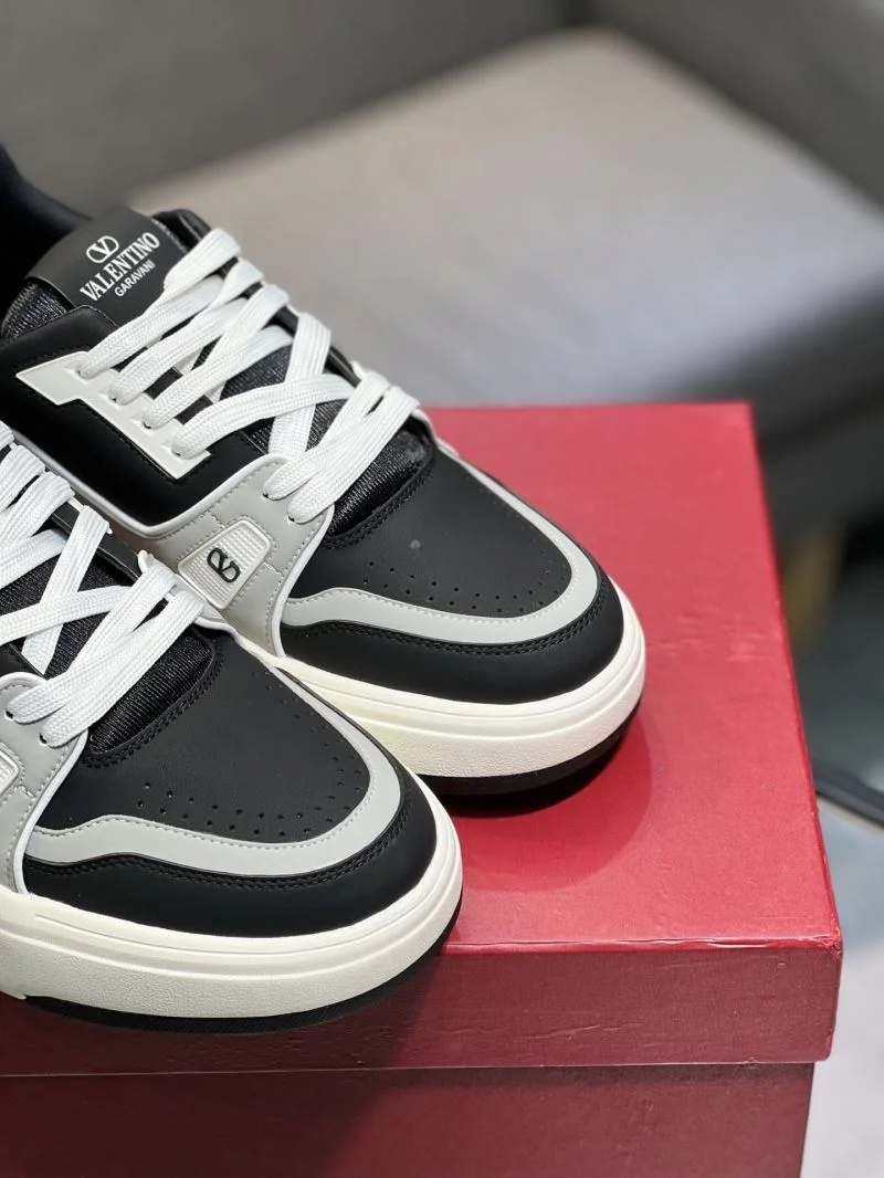 Casual Valentino Low Shoes 36961