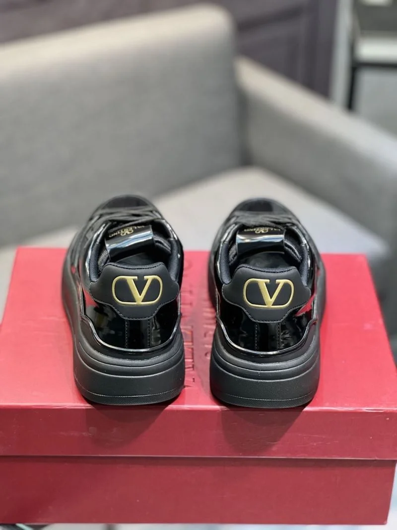 Valentino Low Shoes Versatile 36963