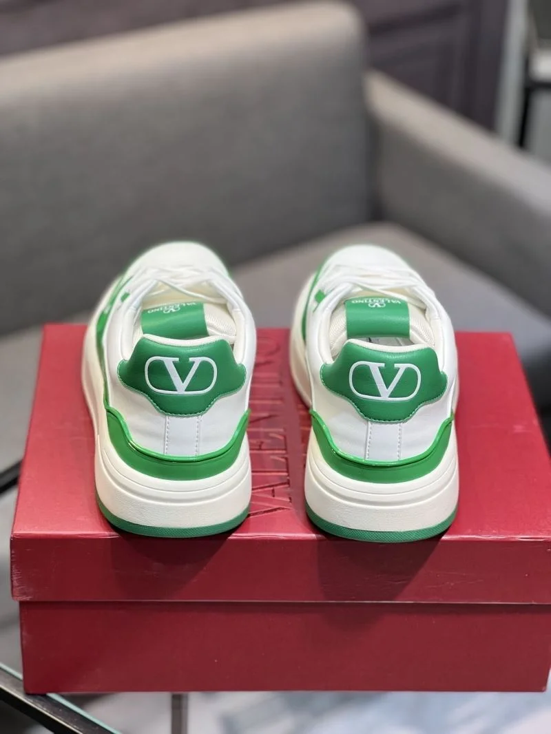 Valentino Low Shoes WaterResistant 36972