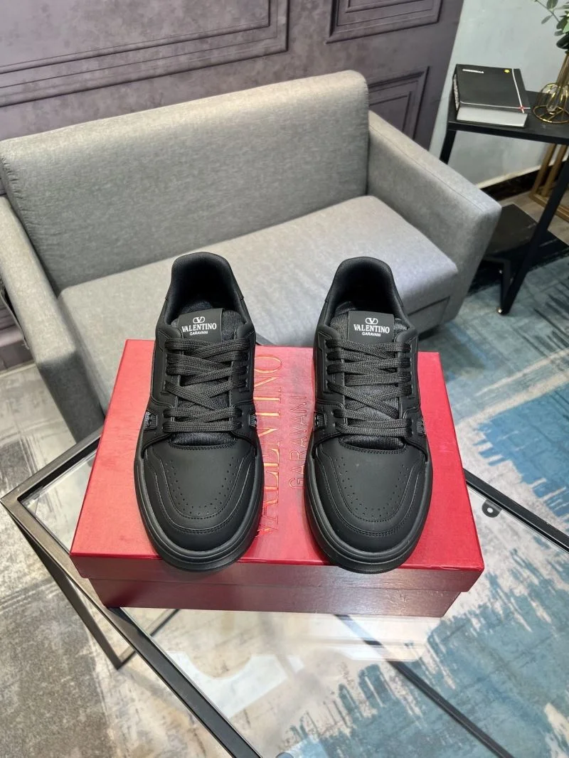 Valentino Low Shoes Unisex 36949