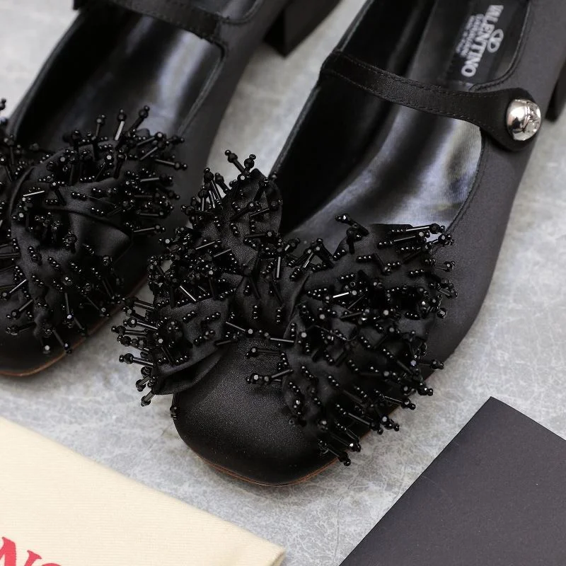 Valentino Low Shoes MultiPurpose 37083