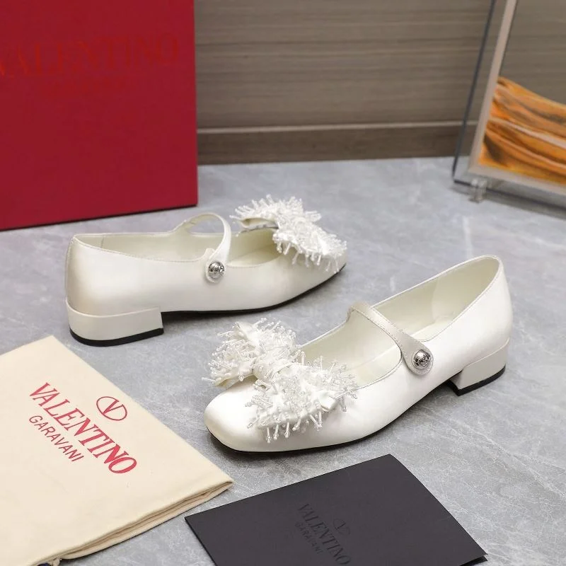 Valentino Low Shoes Chic 37085