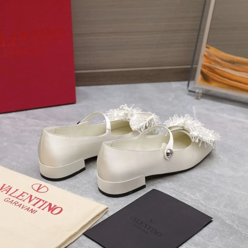 Valentino Low Shoes Chic 37085