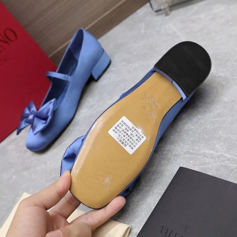 Sporty Valentino Low Shoes 37097