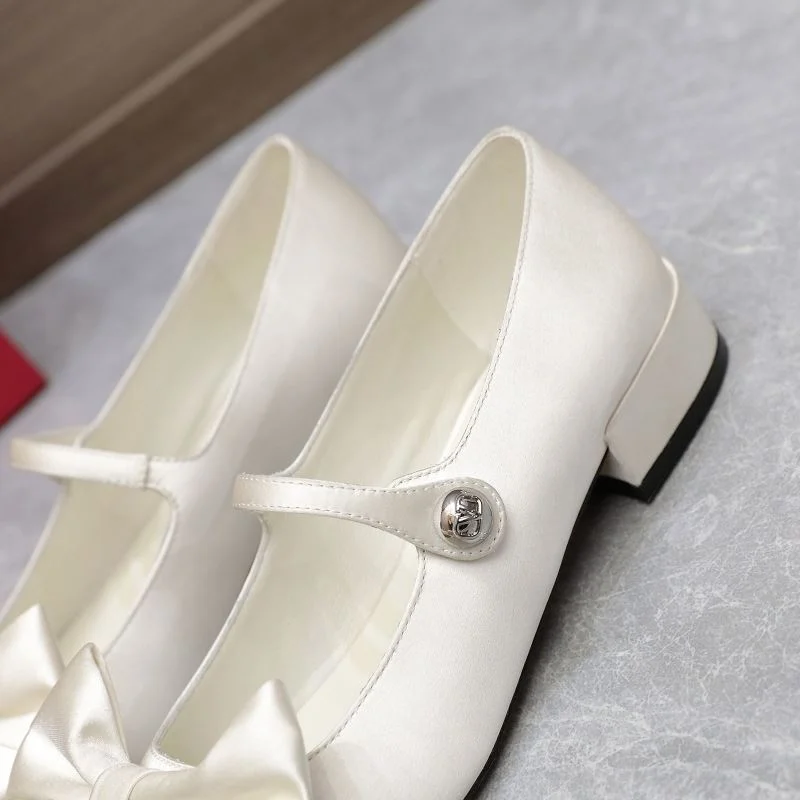 Valentino Low Shoes Practical 37078