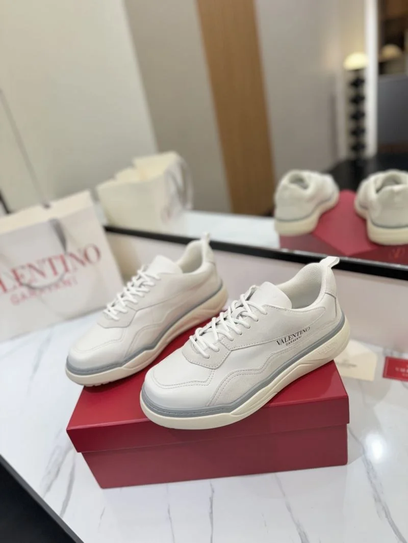 Valentino Low Shoes Stylish 37080