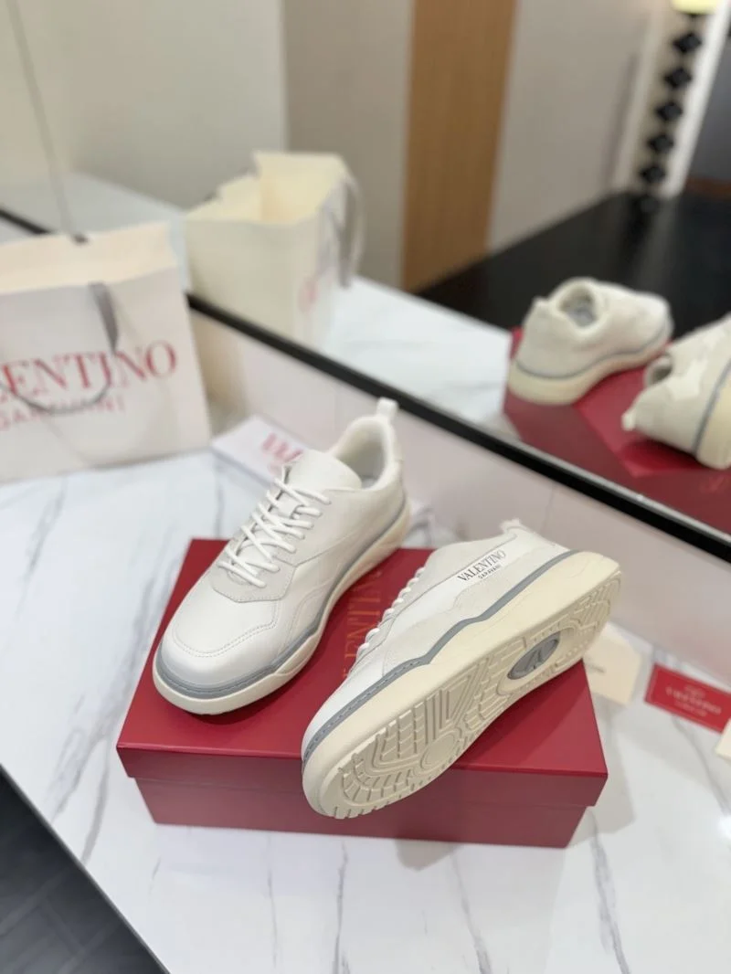 Valentino Low Shoes Stylish 37080