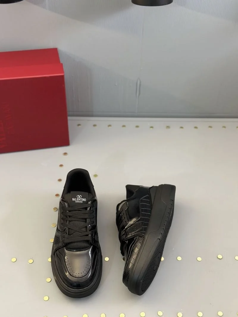 Valentino Low Shoes ComfortFit 36210