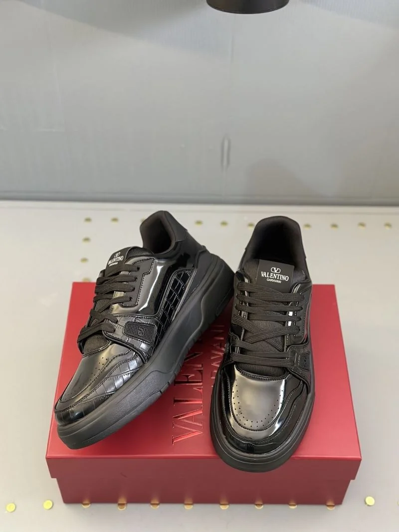 Valentino Low Shoes ComfortFit 36210