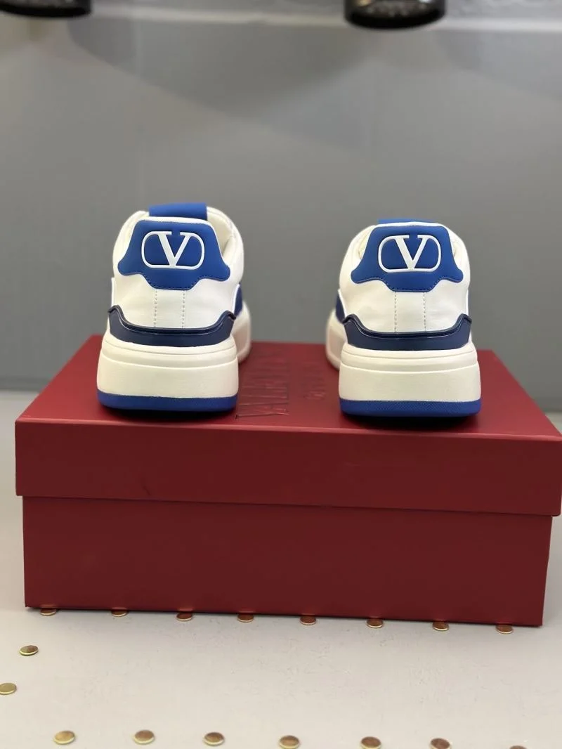 Valentino Low Shoes Resilient 36176