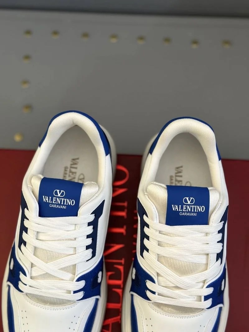 Valentino Low Shoes Resilient 36176