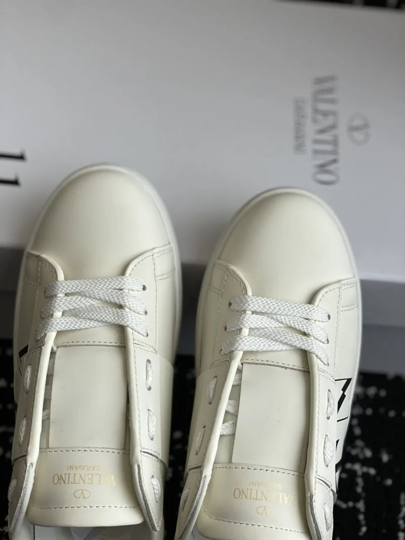 Valentino Low Shoes EasyCare 36166