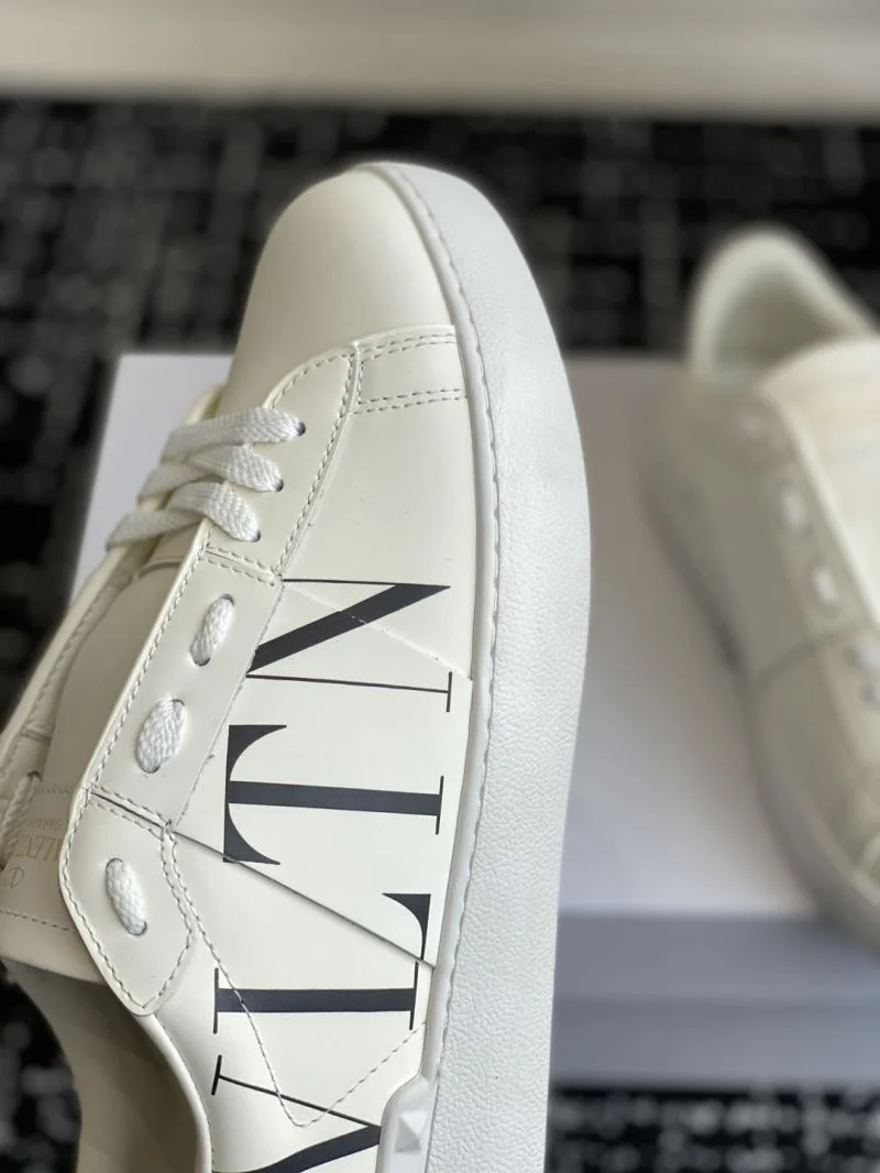 Valentino Low Shoes EasyCare 36166