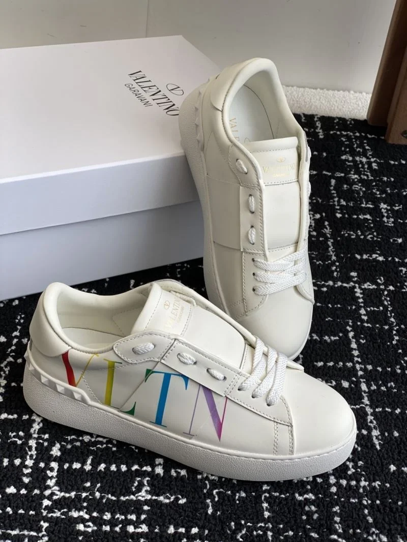 Valentino Low Shoes ZipUp 36163