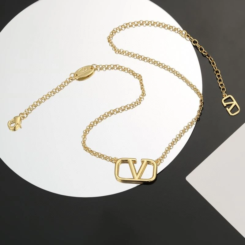 Resilient Valentino Necklaces 213610