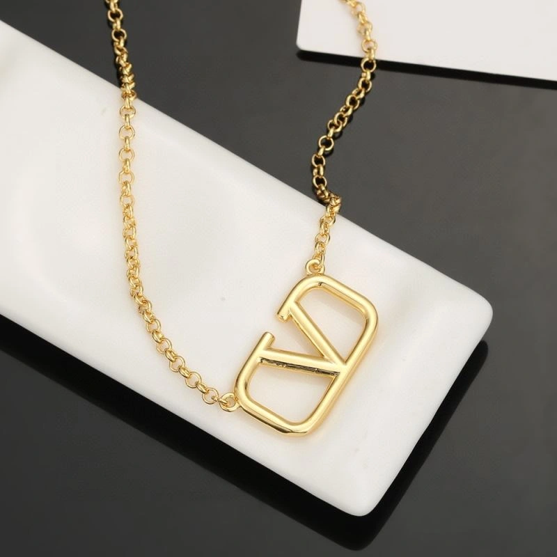 Resilient Valentino Necklaces 213610
