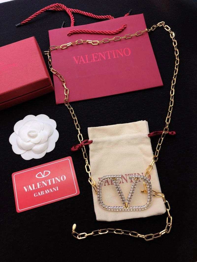 Lightweight Valentino Necklaces 214092