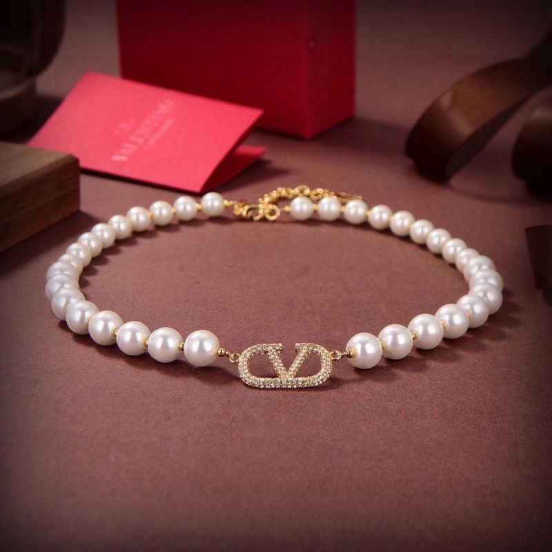 Refined Valentino Necklaces 212798