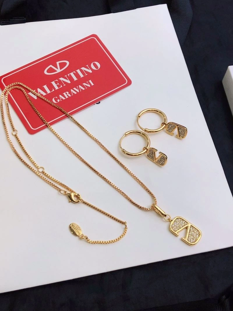 Valentino Necklaces SmoothTexture 211641
