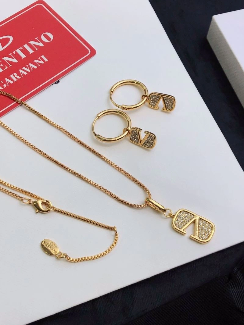 Valentino Necklaces SmoothTexture 211641