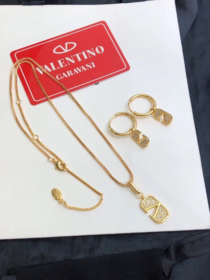 Valentino Necklaces SmoothTexture 211641