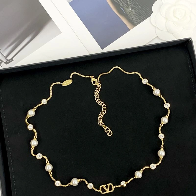 Durable Valentino Necklaces 211644