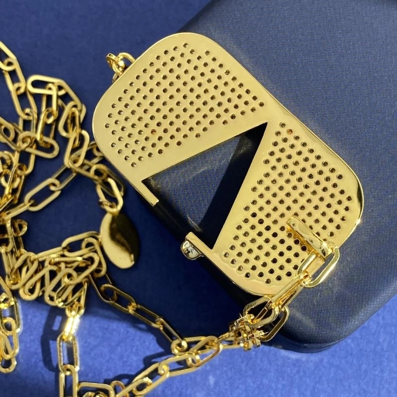 FastDry Valentino Necklaces 211645