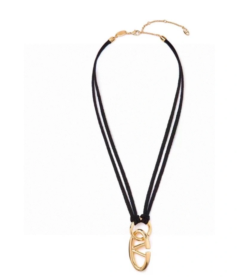 Sporty Valentino Necklaces 211038