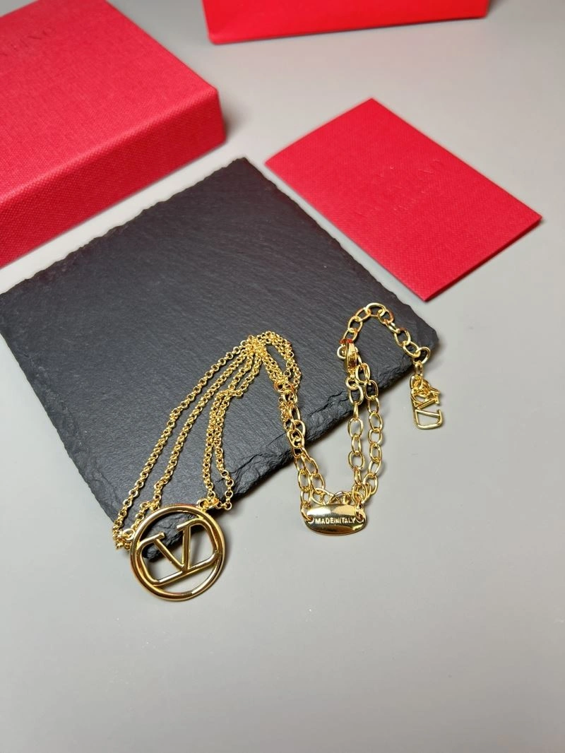 Valentino Necklaces Affordable 211048