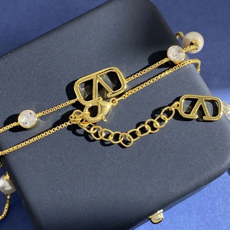 Valentino Necklaces Seasonal 211030