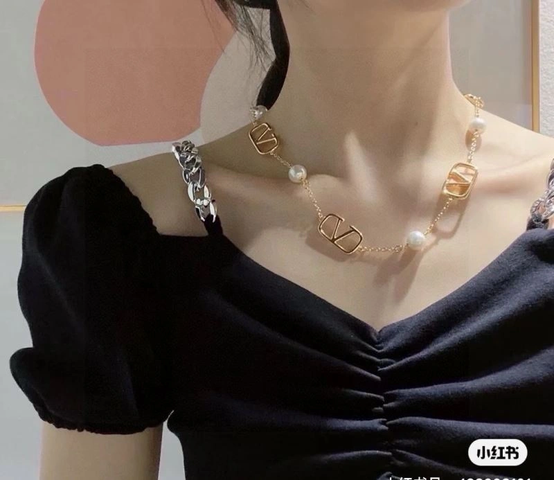Valentino Necklaces TimelessDesign 211029