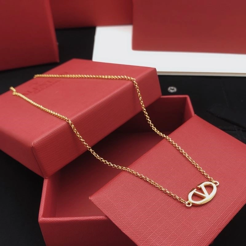 MoistureWicking Valentino Necklaces 209049