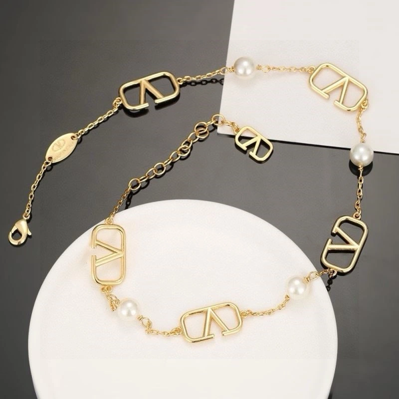 GoAnywhere Valentino Necklaces 209043