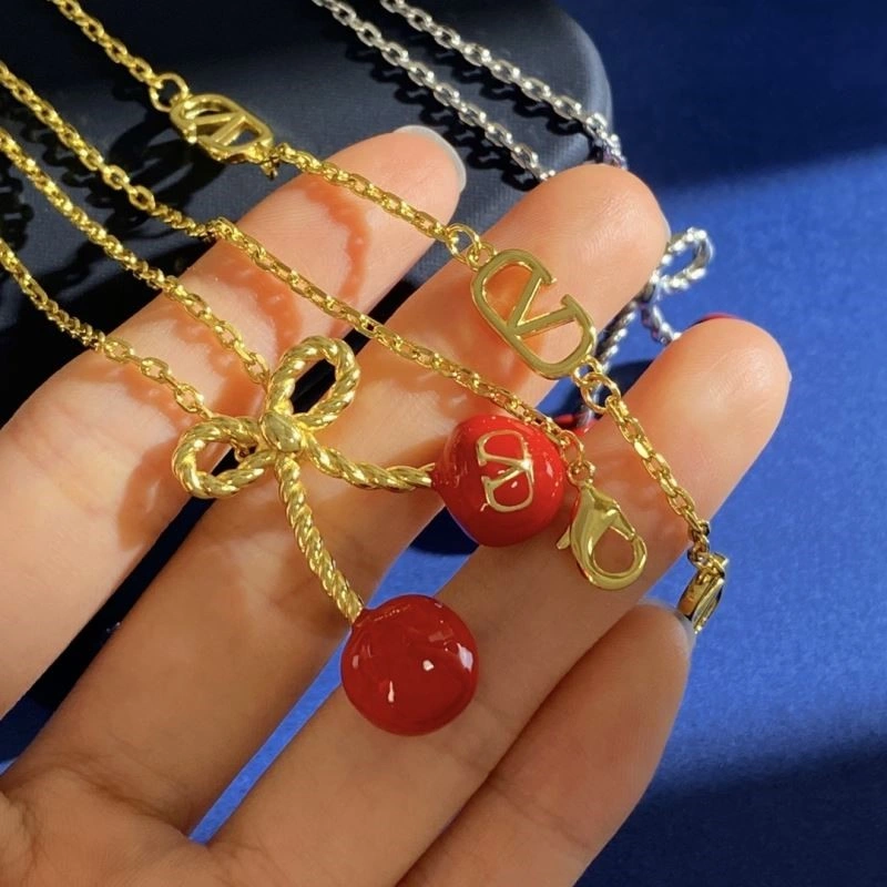 Bright Valentino Necklaces 208402