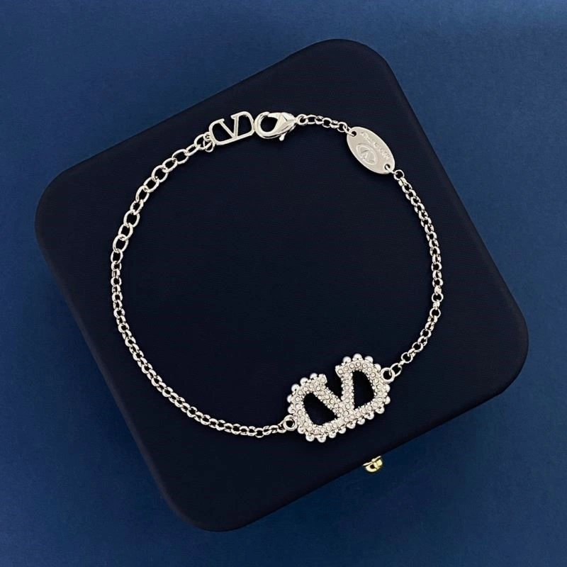 OdorResistant Valentino Necklaces 208409