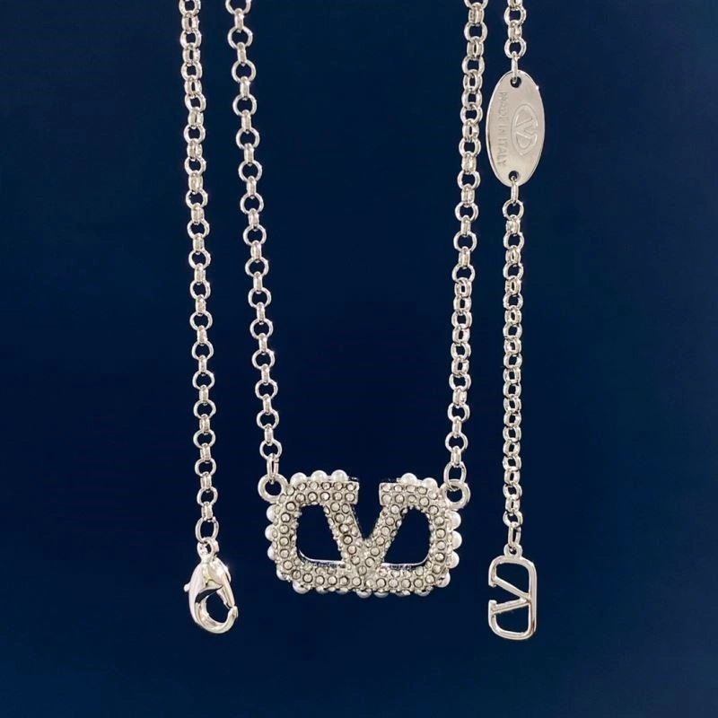 OdorResistant Valentino Necklaces 208409